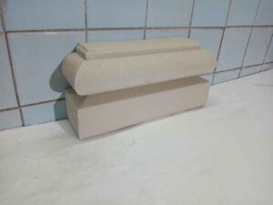 декор из пенопласта, пилястры из пенопласта купить, база пилястры из пенопласта, база угловая пилястра из пенополистерола, база пилястры на фасаде,