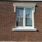 треугольный сандрик над окном,, сандрик, сандрик купить, сандрики для окон, сандрики оконные, сандрики над окнами, сандрик над дверью, виды сандриков, сандрики на фасаде, прямой сандрик,